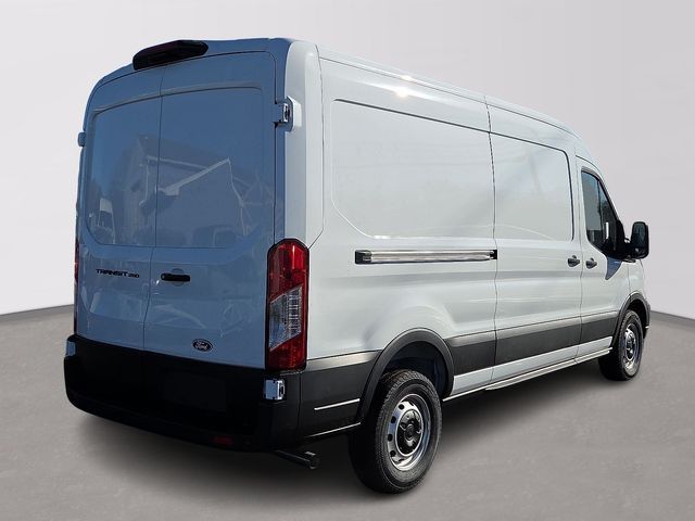 2026 Ford Transit Base