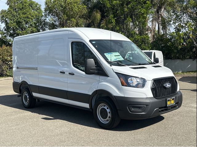 2026 Ford Transit Base