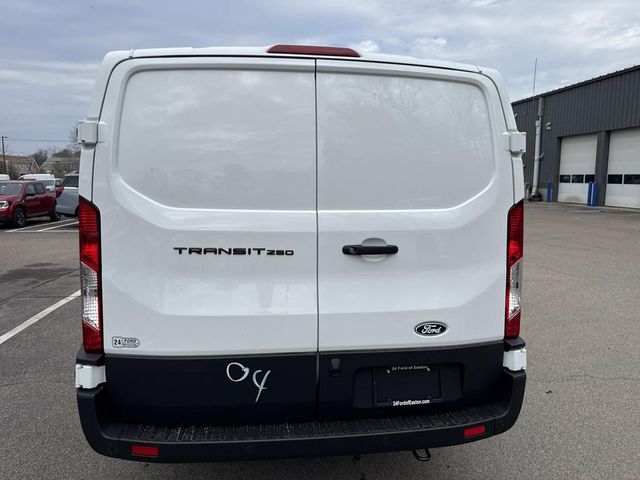 2026 Ford Transit Base