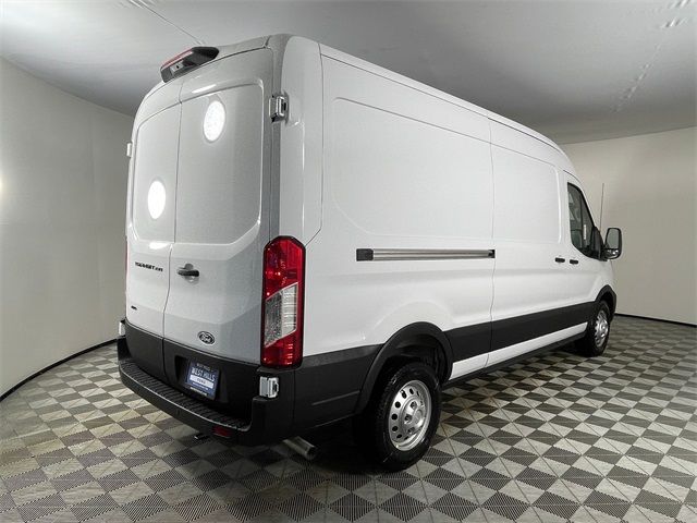 2026 Ford Transit Base