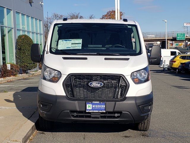2026 Ford Transit Base