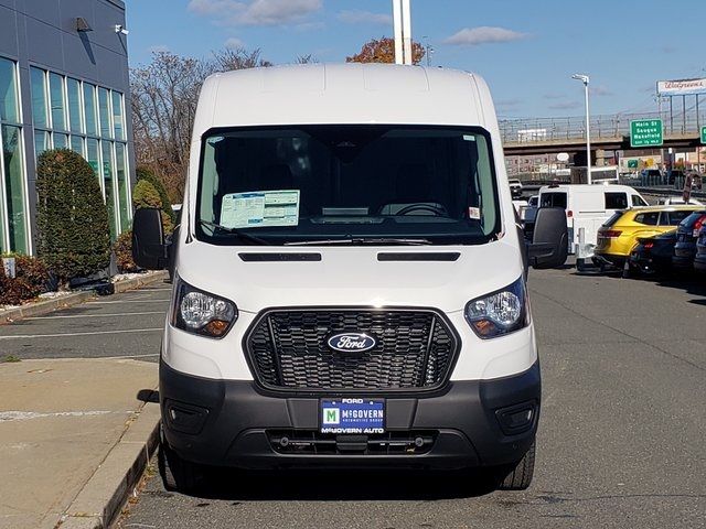 2026 Ford Transit Base