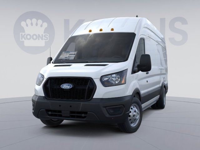 2026 Ford Transit Base