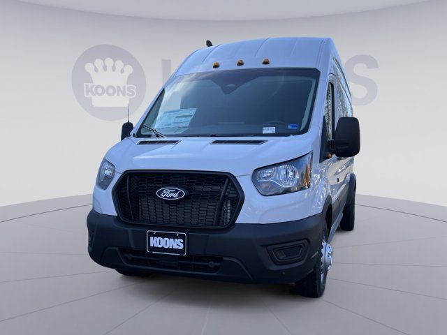 2026 Ford Transit Base