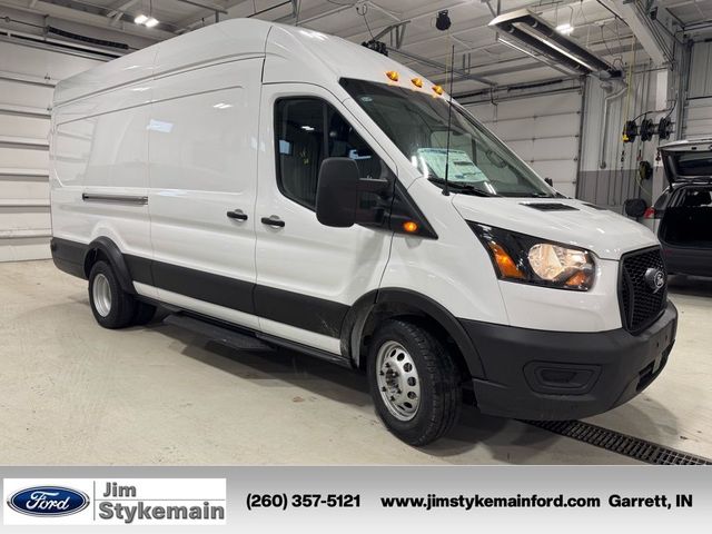 2026 Ford Transit Base