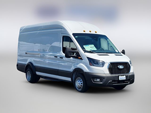2026 Ford Transit Base