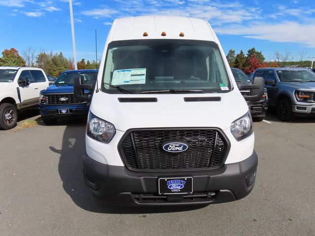 2026 Ford Transit Base
