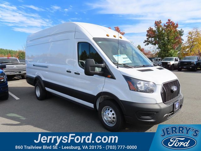 2026 Ford Transit Base
