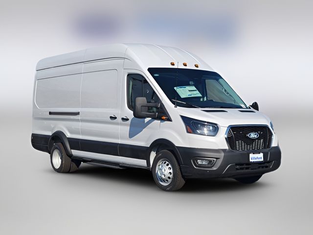 2026 Ford Transit Base