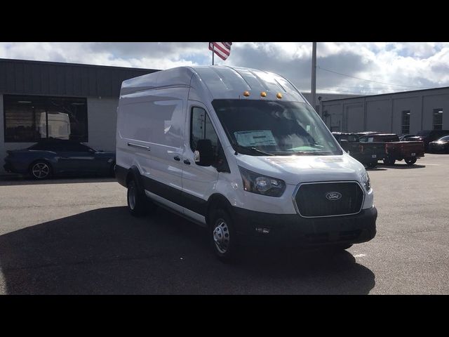 2026 Ford Transit Base