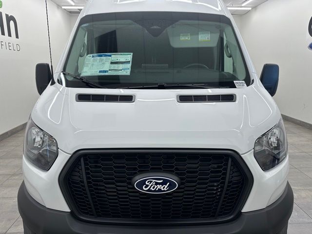 2026 Ford Transit Base