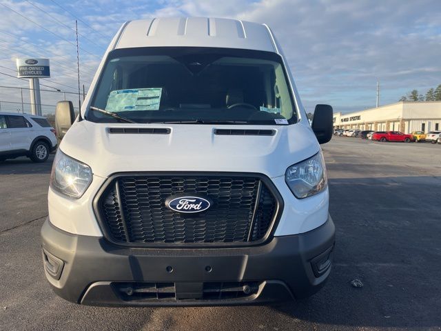 2026 Ford Transit Base
