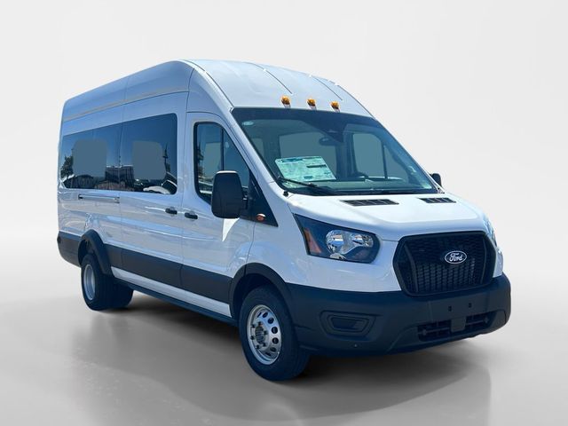 2026 Ford Transit Base