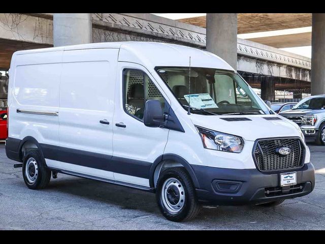 2026 Ford Transit Base