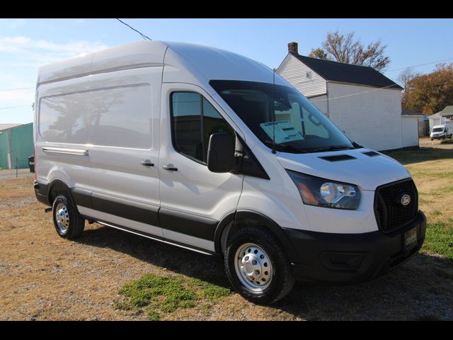 2026 Ford Transit Base