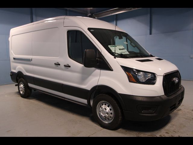 2026 Ford Transit Base