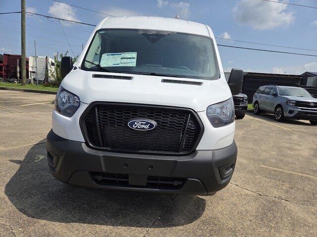 2026 Ford Transit Base