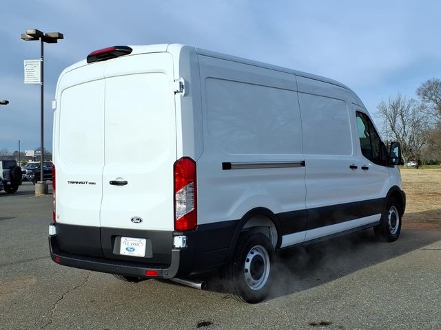 2026 Ford Transit Base