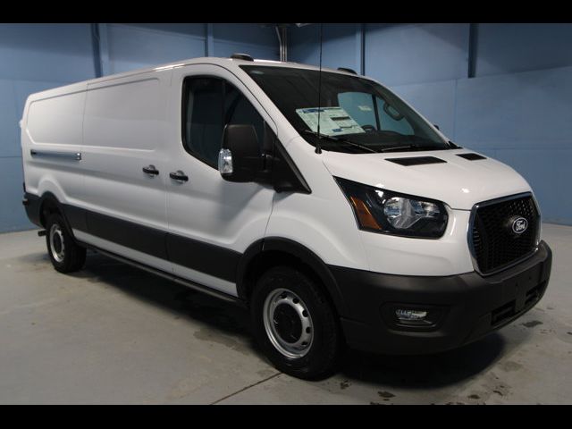 2026 Ford Transit Base