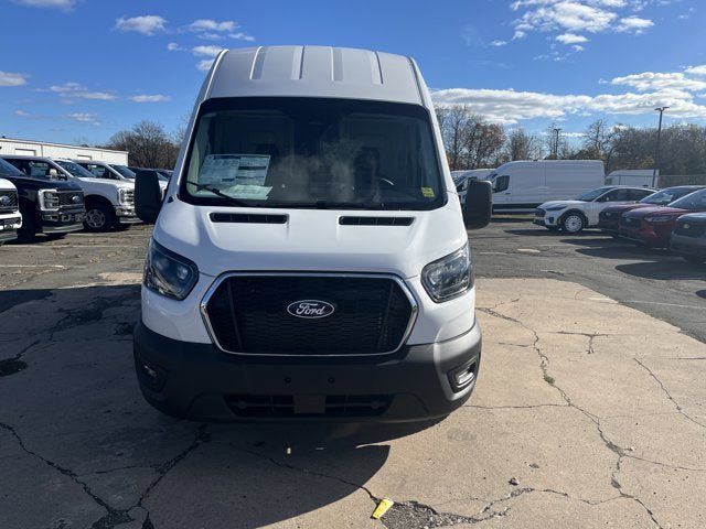 2026 Ford Transit Base