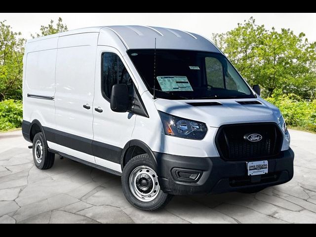 2026 Ford Transit Base