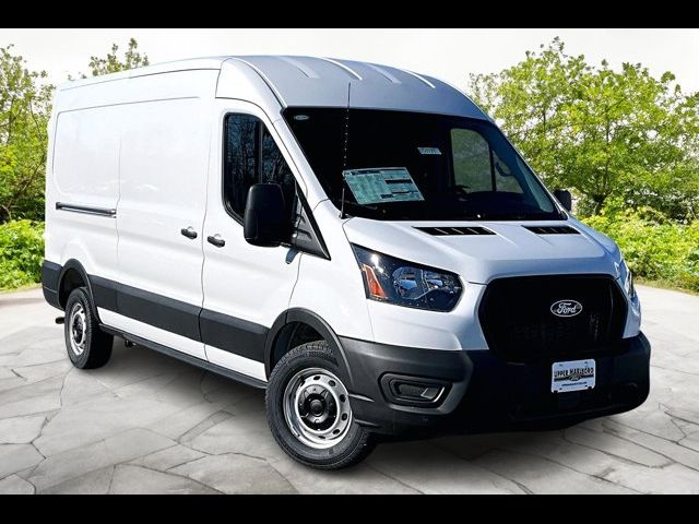 2026 Ford Transit Base