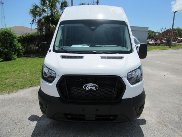 2026 Ford Transit Base