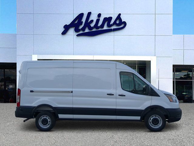 2026 Ford Transit Base
