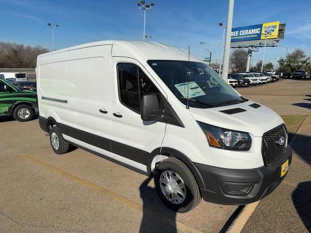 2026 Ford Transit Base