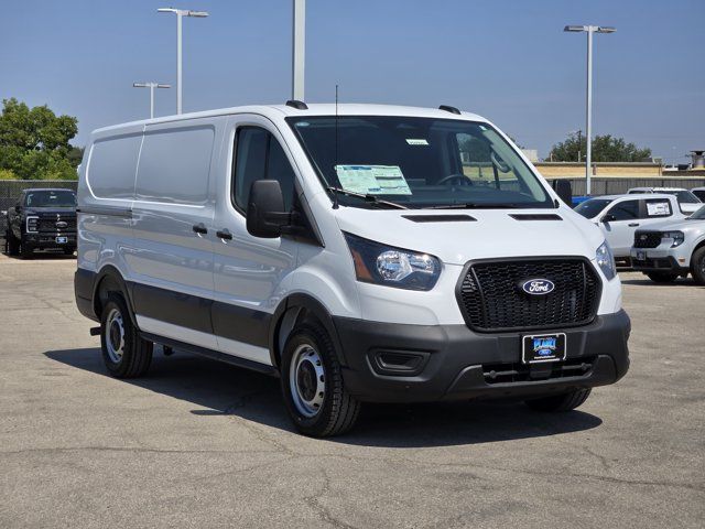 2026 Ford Transit Base