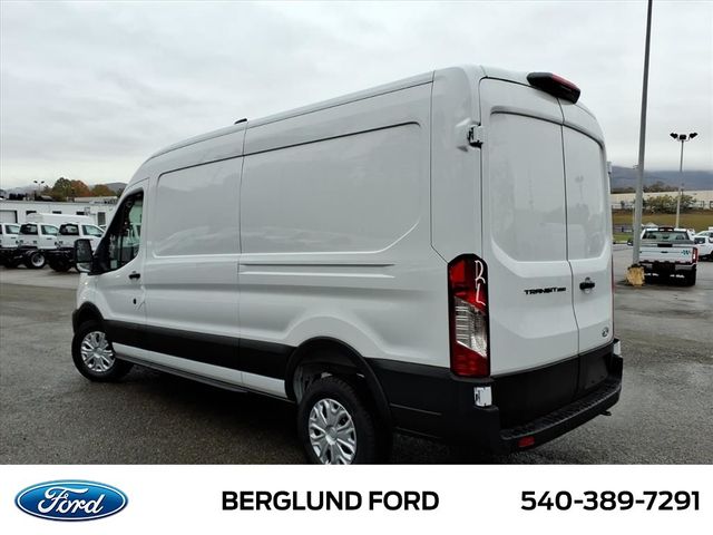 2026 Ford Transit Base