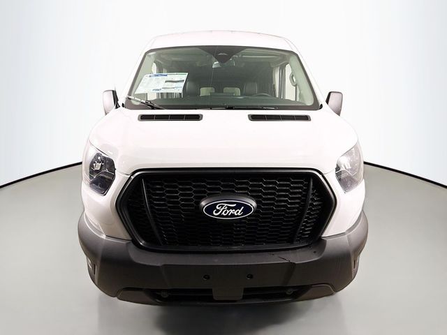 2026 Ford Transit Base