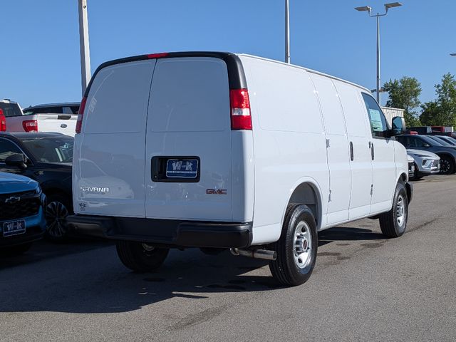 2026 GMC Savana Base
