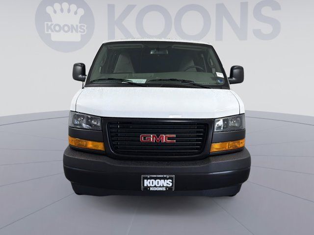 2026 GMC Savana Base