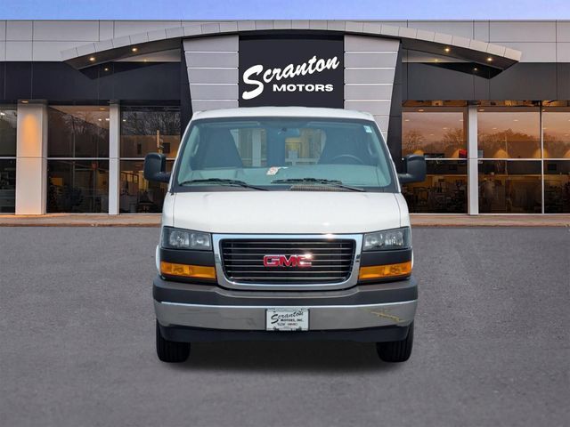 2026 GMC Savana Base