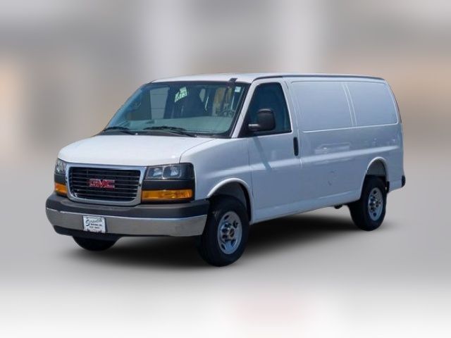 2026 GMC Savana Base