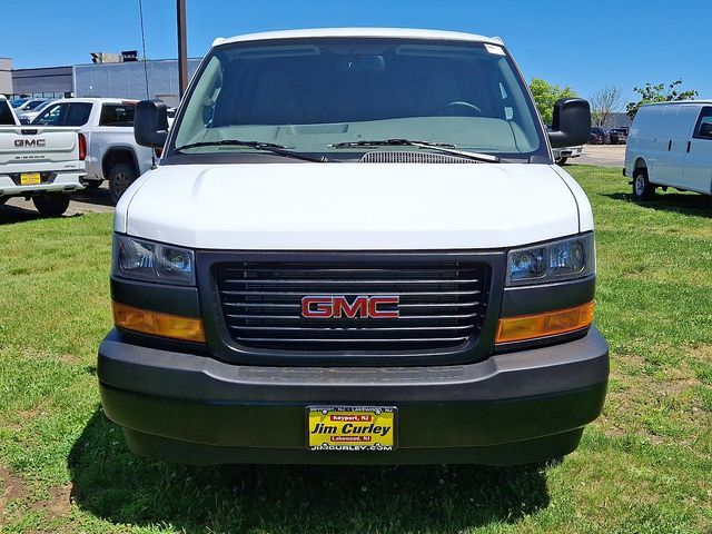 2026 GMC Savana Base