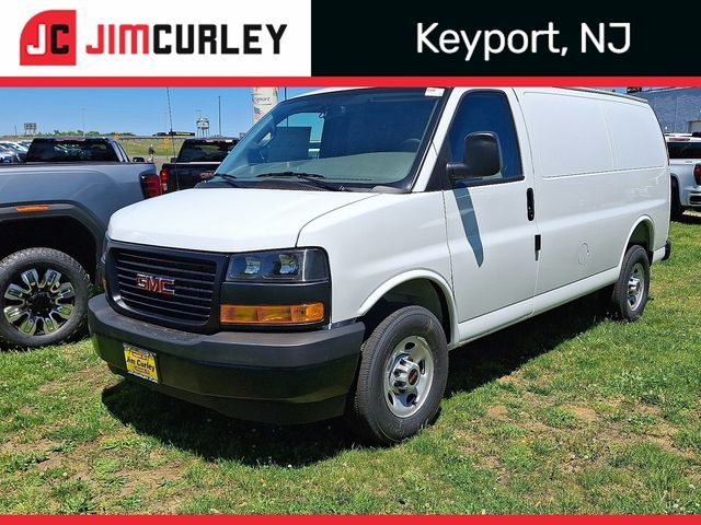 2026 GMC Savana Base