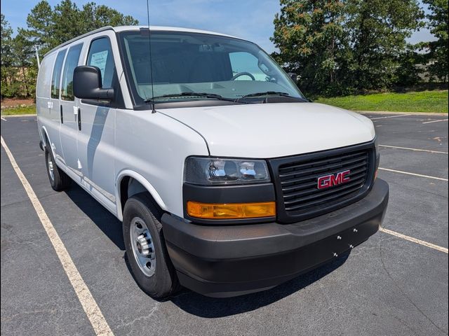 2026 GMC Savana Base