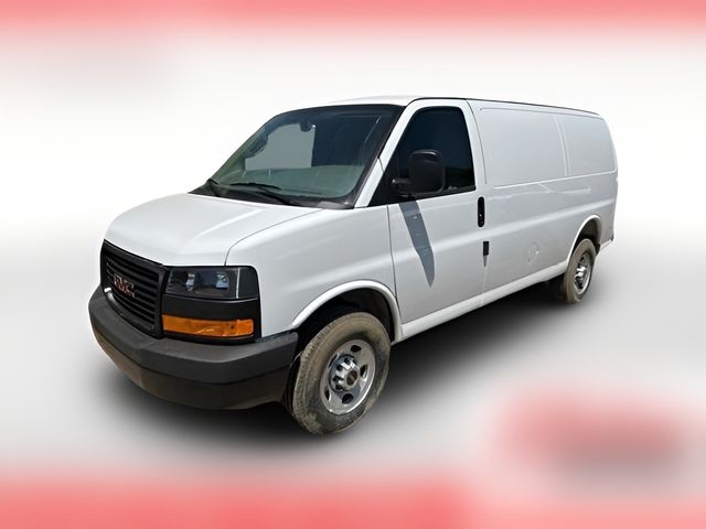2026 GMC Savana Base