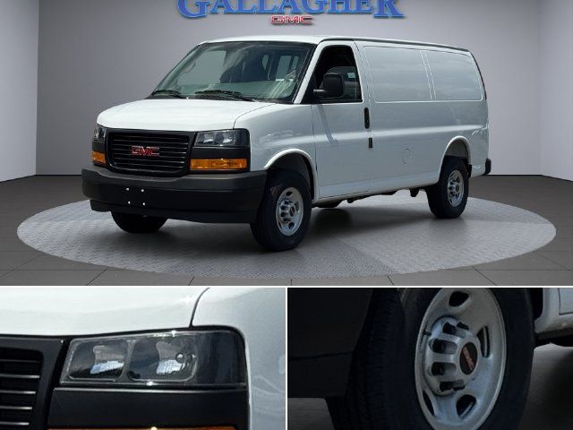 2026 GMC Savana Base