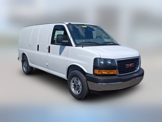 2026 GMC Savana Base