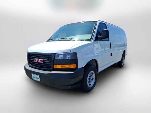 2026 GMC Savana Base