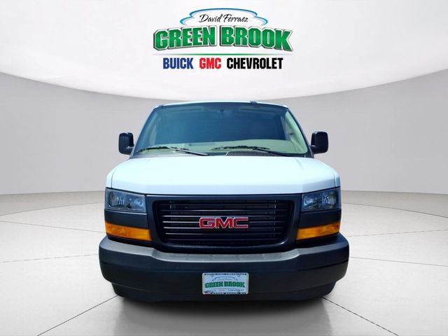 2026 GMC Savana Base