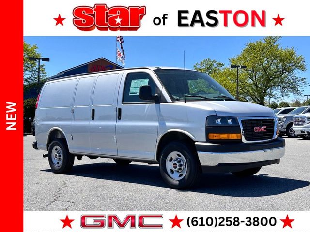 2026 GMC Savana Base