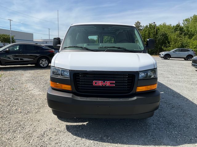 2026 GMC Savana Base