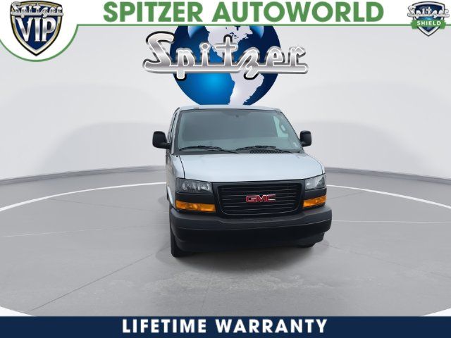 2026 GMC Savana Base