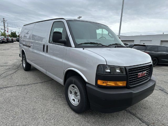 2026 GMC Savana Base