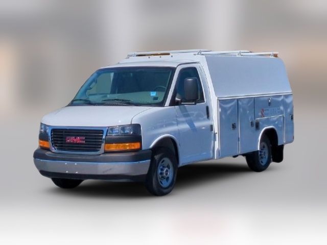 2026 GMC Savana Base