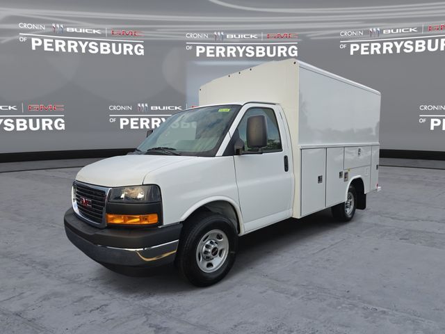 2026 GMC Savana Base